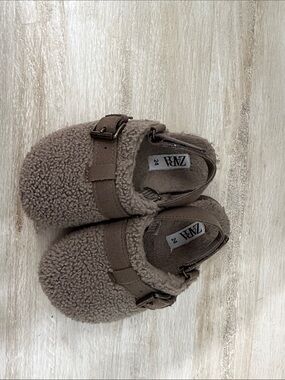 Zara Brown Sherpa Buckle Clogs